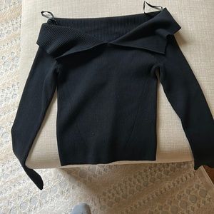 Abercrombie off should black knit top